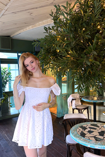 Mujer ucraniana en línea kateryna de vinnitsa con pelo Rubio y edad 21