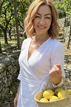 Femme parfaite olga de ricadi avec Chatain clairs cheveux, âge 42 photo-30