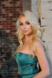 Beautiful in ukrainian julia from kiev with Blonde hair age 39