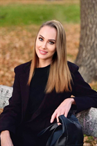 Czech girl natalia from prague with Blonde hair 41 years old photo-3