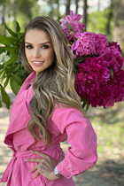 Dating a ukrainian woman yana from kiev with Light Brown hair age 37 photo-26