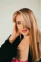 Dama ucraniana viktoriia de khmelnitsky con pelo Rubio y edad 21 photo-32