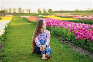 Bride from valencia yulia with Light Brown hair age 40 photo-41