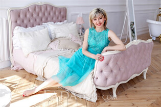 Meet Ukrainian girl liliya from kramatorsk with Blonde hair age 61 photo-14