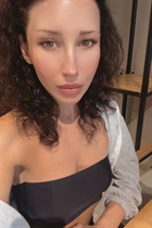 Belle mariée ukrainienne valentyna de rivne avec Brunette cheveux, âge 33