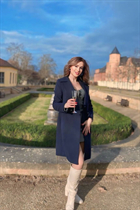 Belle femme allemande ludmila de berlin avec Chatain clairs cheveux 44 ans photo-5