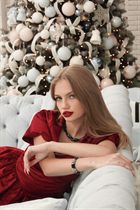 Date Ukrainian women alina from lviv with Blonde hair age 20 photo-2