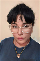 Femme ukrainienne pour sortir avec inessa de dnepr avec Noirs cheveux, âge 44