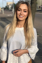 Girl from genova karina with Blonde hair age 33 photo-2