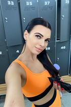 Beautiful ukrainian woman anna from kharkov with Black hair age 33 photo-20