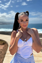 Bride from las palmas sandra with Dark Brown hair age 30 photo-11