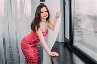 Ukrainian lady natalya from nikolaev with Dark Brown hair age 42 photo-9