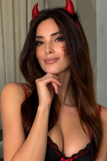Girl from warsaw maria with Dark Brown hair age 38