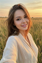 Jolie fille almira de astana avec Chatain clairs cheveux, âge 32 photo-13
