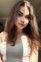 Meet Ukrainian girl diana from kiev with Dark Brown hair age 25 photo-4