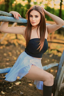 Saliendo con una chica ucraniana olga de odesa con pelo Castaño y edad 25
