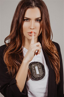 Hot sexy Russian woman elvira from moscow with Dark Brown hair age 32