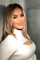 Ukrainian lady iryna from kiev with Blonde hair age 39 photo-15