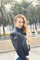 Mujer perfecta irina de zurich con pelo Rubio y edad 30 photo-21