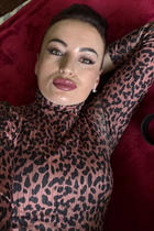 Beautiful Ukrainian bride nina from lviv with Dark Brown hair age 39