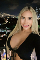 Venezuelan bride karina from caracas with Blonde hair 39 years old photo-5