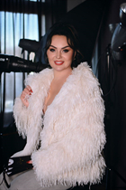 Dame ukrainienne liudmyla de lviv avec Noirs cheveux, âge 43 photo-6