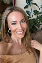 Ukrainian lady viktoria from kiev with Blonde hair age 39 photo-3