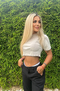 Beautiful mexican woman aldana from cancun with Blonde hair 29 years old