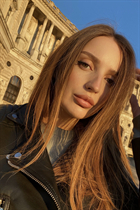 Jolie fille daryna de budapest avec Brunette cheveux, âge 27 photo-1