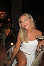 Perfect woman marta from lisbon with Blonde hair age 26 photo-3