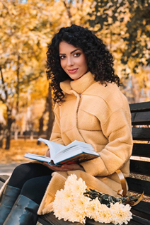 Single ukrainian lady hanna from kremenchug with Black hair age 40