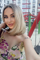 Beautiful german girl ivanna from frankfurt with Blonde hair 33 years old photo-26