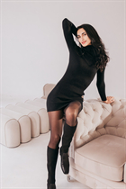 Femme tchèque olga de prague avec Noirs cheveux 40 ans photo-10