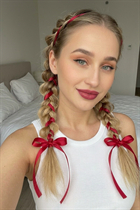 Jolie fille valeriia de richmond avec Blond cheveux, âge 26 photo-12