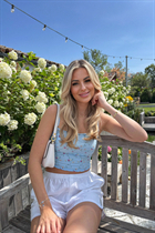 Mariée de brussels anna avec Blond cheveux, âge 42 photo-9