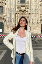 Beautiful ukrainian woman oleksandra from uzhhorod with Dark Brown hair age 26 photo-19