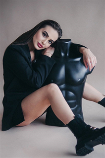 Ukrainian woman for dating victoria from odessa with Dark Brown hair age 29