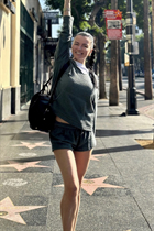 Mariée de clearwater daria avec Noirs cheveux, âge 40 photo-2