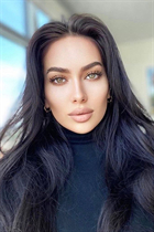 calgary mariée luisa avec Noirs cheveux, âge 26 photo-1