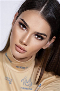 Beautiful ukrainian bride ellina from kiev with Dark Brown hair age 23
