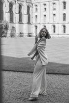 Hermosa mujer de Ucrania alice de oxford con pelo Rojo y edad 23 photo-4