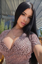 A pretty woman russian svetlana from bali with Dark Brown hair age 30 photo-7