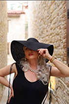Mariée de kusadasi nataliia avec Blanc gris cheveux, âge 55 photo-21