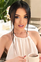 Bride from barcelona saniya with Black hair age 28 photo-16