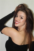 Date ukrainian tetyana from kyiv with Dark Brown hair age 25