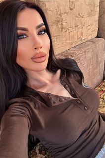 Belle fille ukrainienne olga de odessa avec Brunette cheveux, âge 35