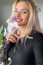 Beautiful german girl irina from munich with Blonde hair 37 years old photo-16