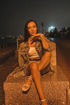 Dame d'Ukraine ekaterina de uzhgorod avec Noirs cheveux, âge 40 photo-4