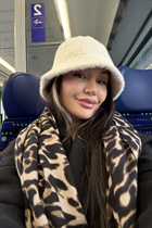 Beauté ukrainienne yulianna de bern avec Chatain clairs cheveux, âge 34 photo-11