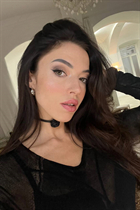 Date Ukrainian women diana from kiev with Dark Brown hair age 34 photo-8